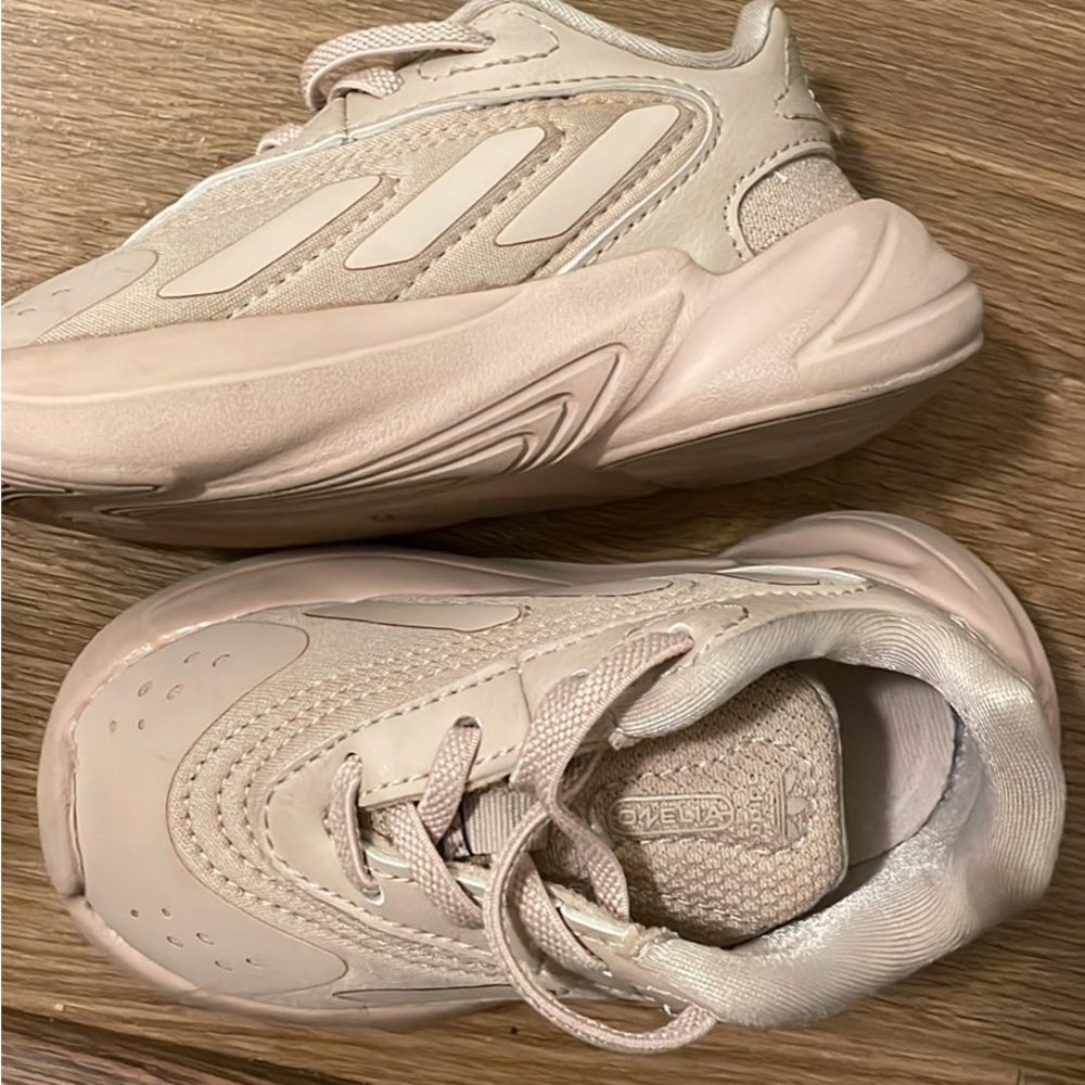 Bundle Toddler size 6 shoes